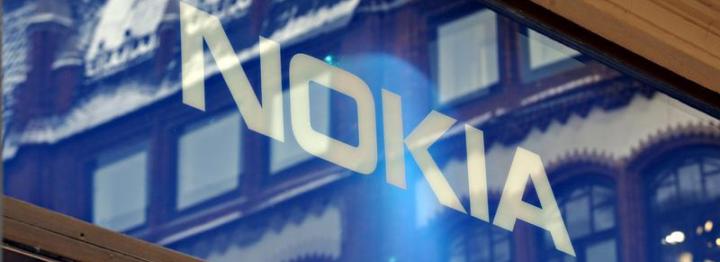 Nokia podría volver a los teléfonos móviles en 2016