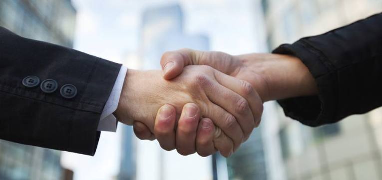 Telefónica y Red Hat firman un acuerdo global para ayudar a las empresas a movilizar sus procesos de negocio