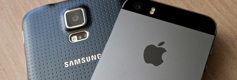 Apple cae y Samsung sube