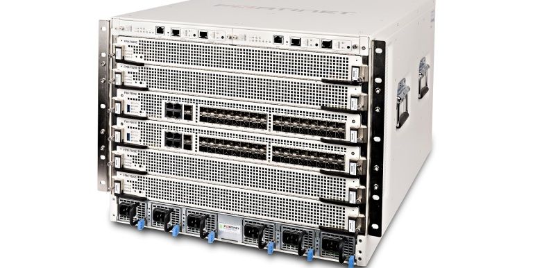 Fortinet presenta el primer firewall con rendimiento Terabit del mercado