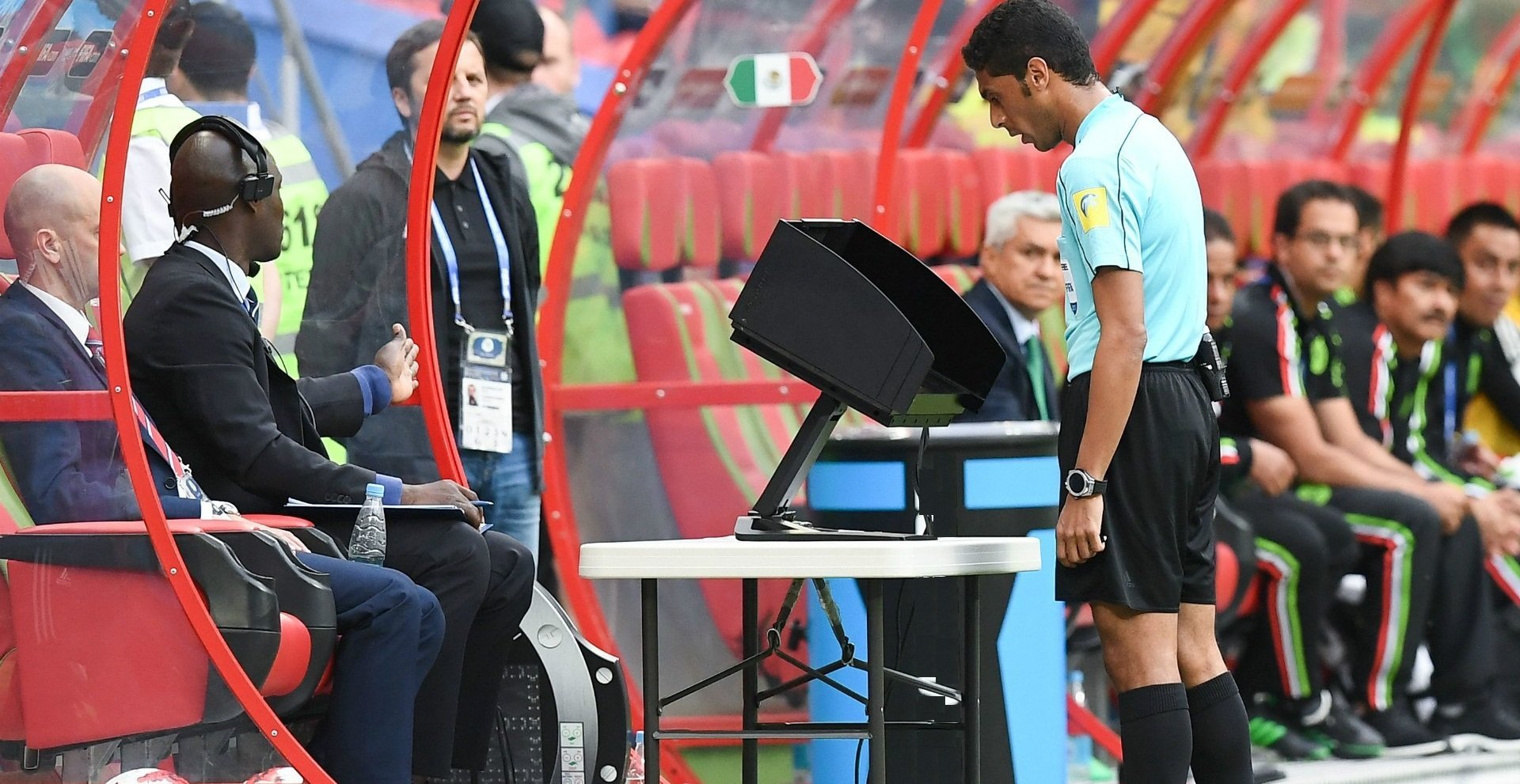 La decepción de la tecnología en el arbitraje futbolero