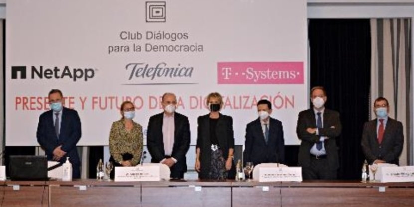 Competencias digitales contra la brecha