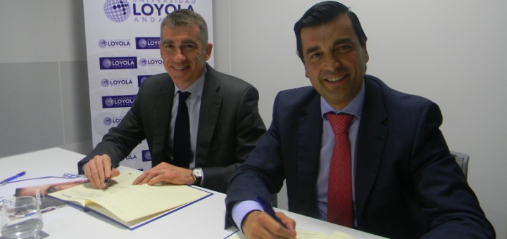 Wolters Kluwer y la Universidad Loyola Andalucía firman un acuerdo para mejorar la capacitación empresarial de su alumnado